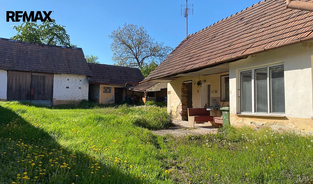 Prodej stavebního pozemku 1 114 m², Moravany – náhled fotky 7