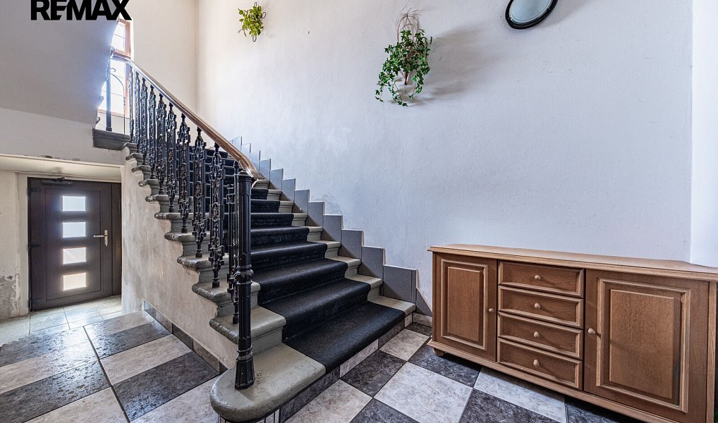 Prodej domu 400 m² s pozemkem 821 m², Chomutov – náhled fotky 8