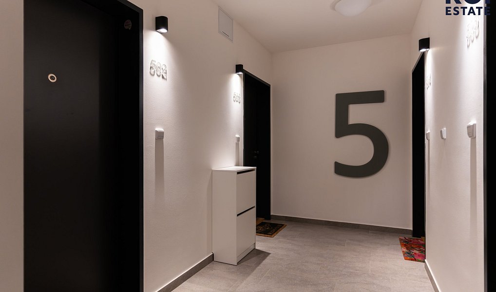 Pronájem bytu 1+kk 36 m², Kralupy nad Vltavou – náhled fotky 10