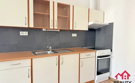 Pronájem bytu 2+kk 59 m², náměstí Míru, Svitavy - Město