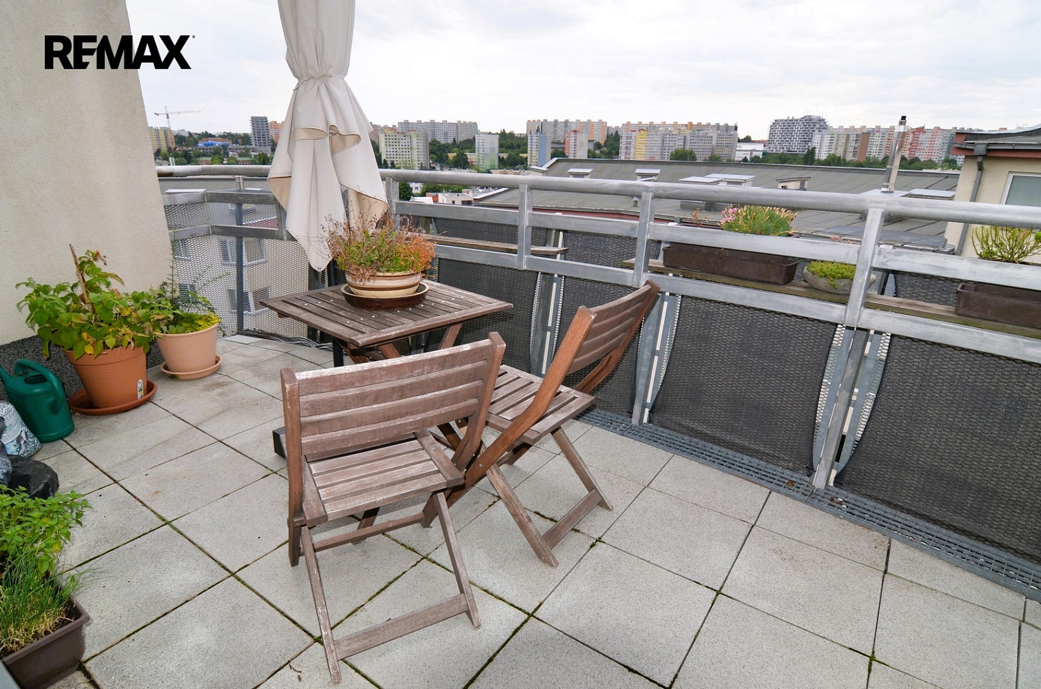 Pronájem bytu 2+kk 59 m² — photo 2