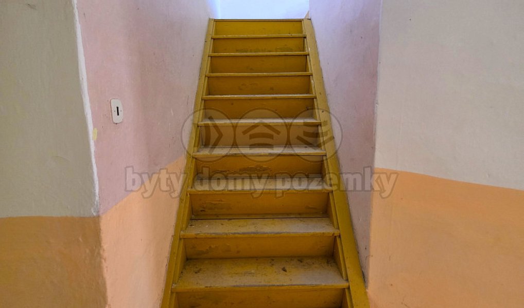Prodej domu 238 m² s pozemkem 3 800 m², Fulnek – náhled fotky 15
