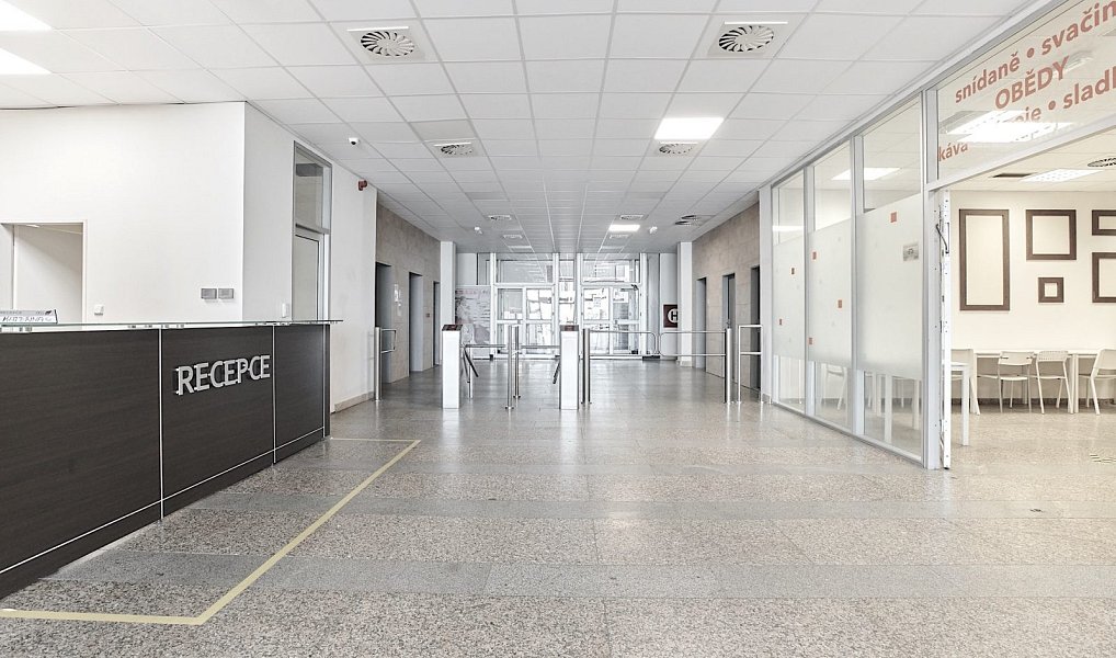 Pronájem kanceláře 216 m², Dolní Břežany – náhled fotky 2