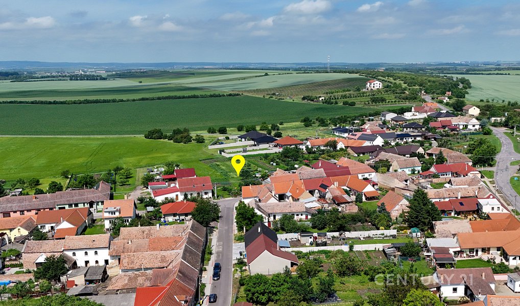 Prodej stavebního pozemku 1 020 m², Strachotice – náhled fotky 4