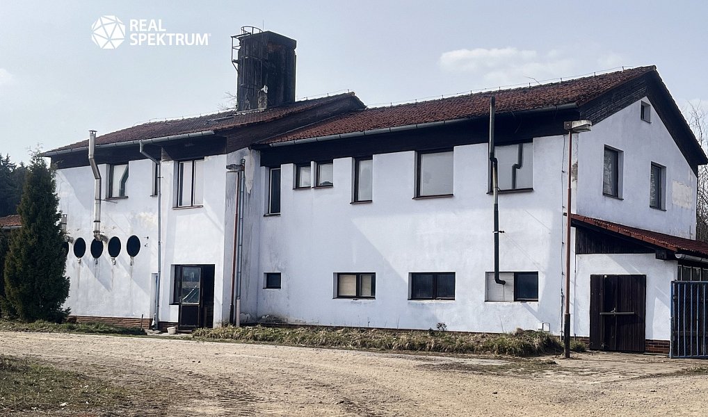Prodej výrobních prostor 5 000 m², Hladov – náhled fotky 18