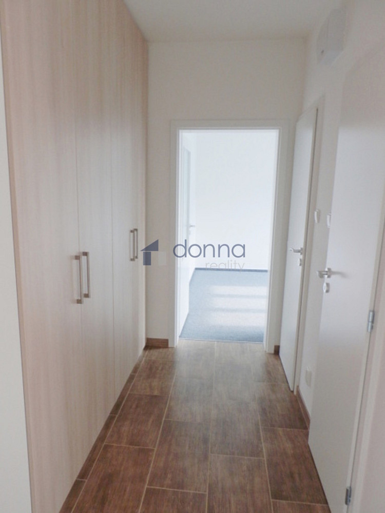 Pronájem bytu 2+1 52 m² – fotografie 5