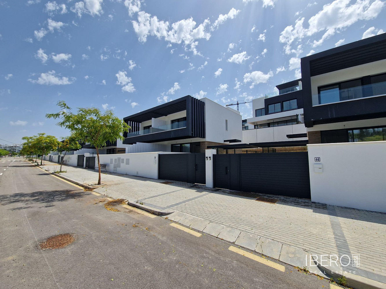 Prodej domu 112 m² s pozemkem 112 m² — photo 2