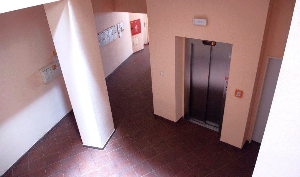 Prodej bytu 2+kk 63 m², Praha – náhled fotky 16