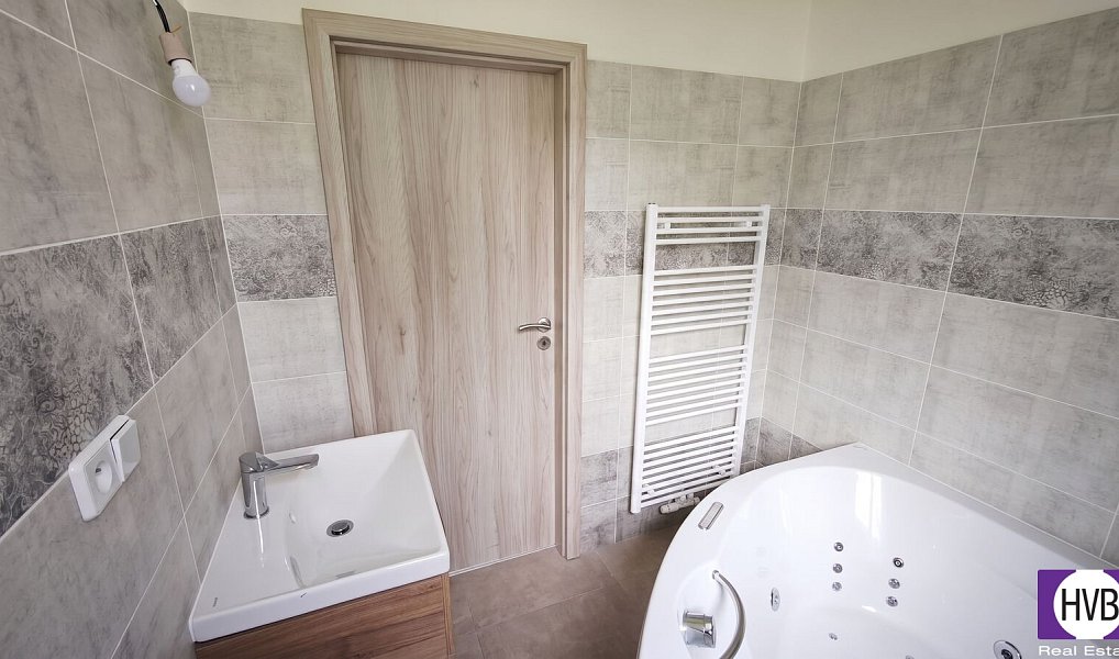 Prodej domu 160 m² s pozemkem 359 m², Popovice – náhled fotky 4
