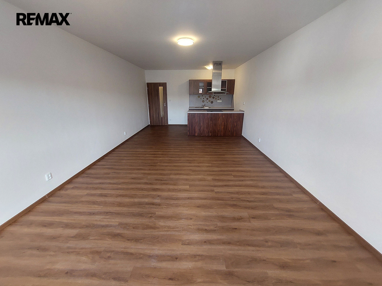 Pronájem bytu 1+kk 53 m² — photo 4