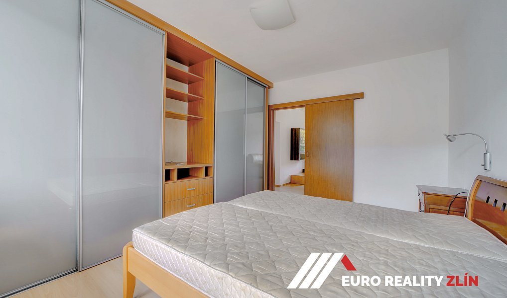 Pronájem bytu 2+1 66 m², Zlín – náhled fotky 7