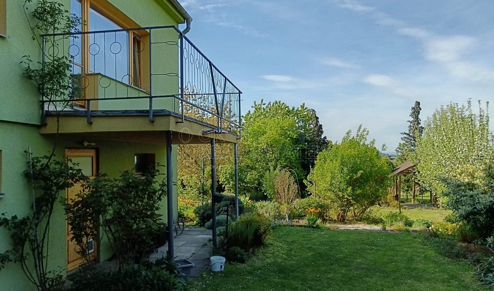 Prodej domu 200 m² s pozemkem 884 m², Drahanovice – náhled fotky 2