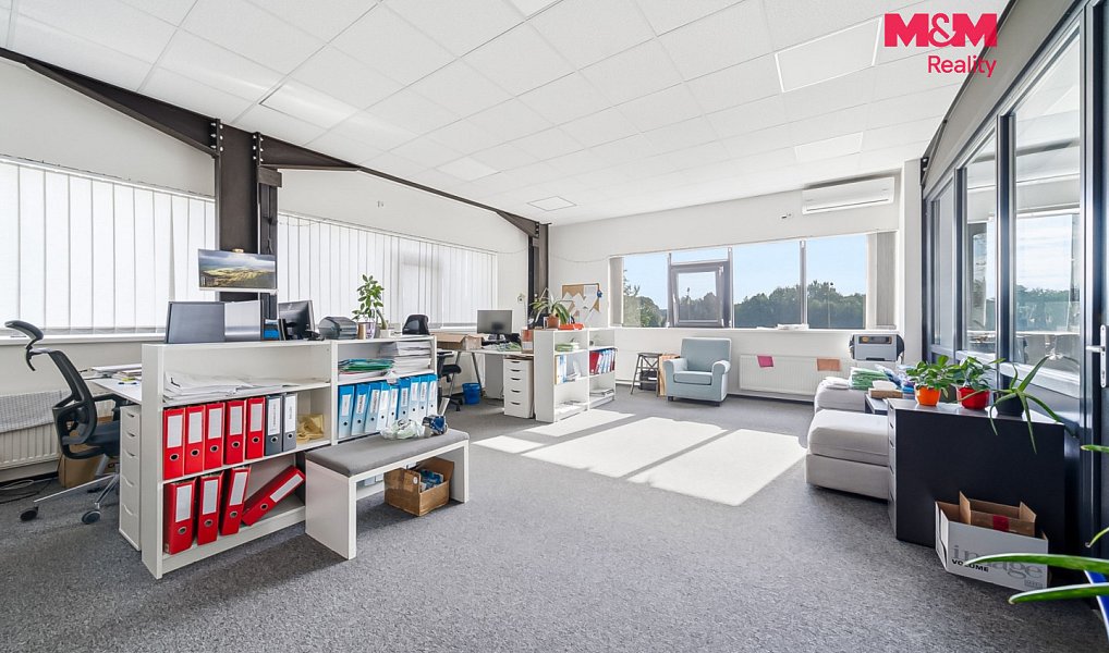 Prodej výrobních prostor 3 673 m², Rapotín – náhled fotky 18