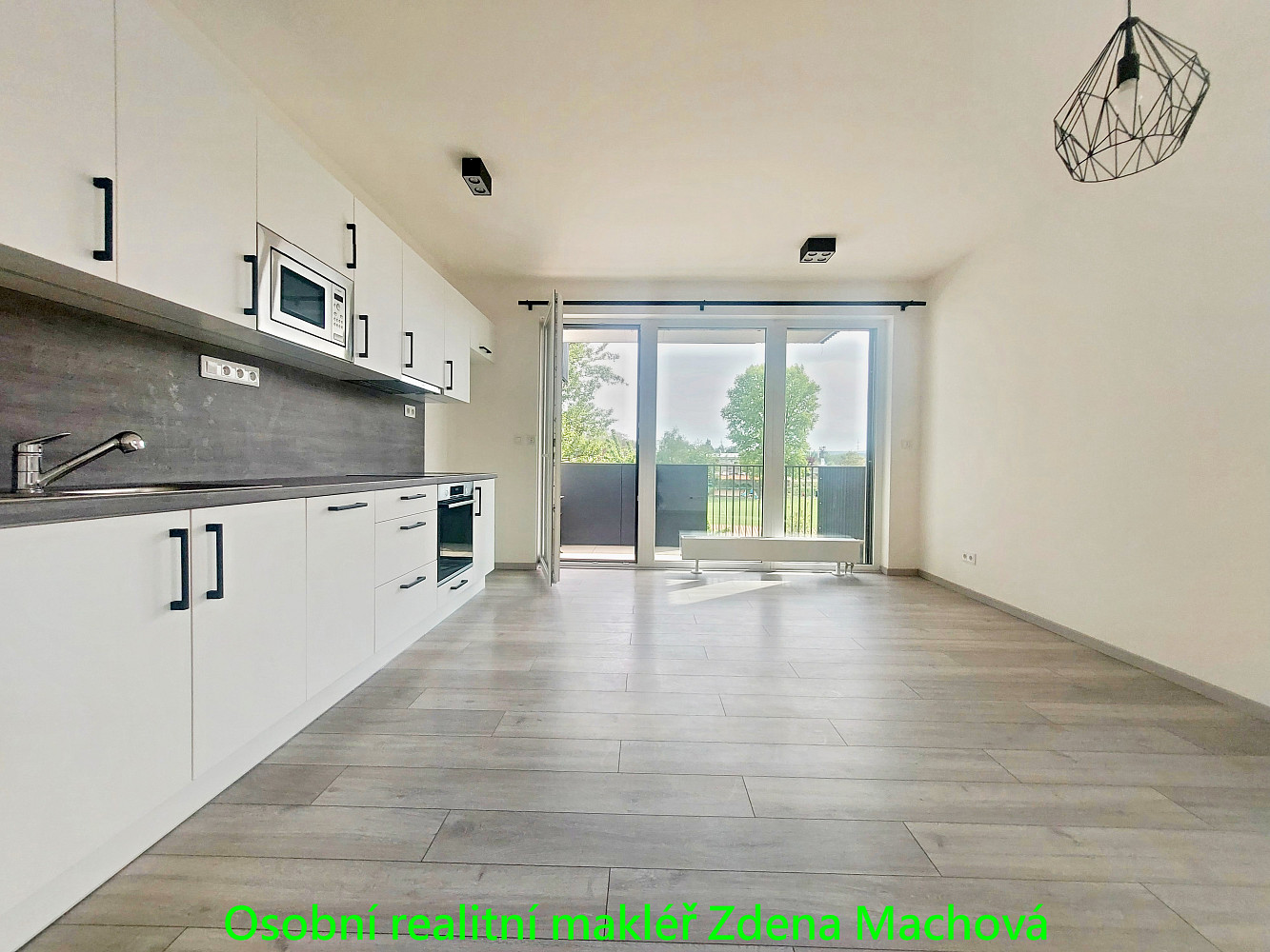 Pronájem bytu 2+kk 49 m² – fotografie 4