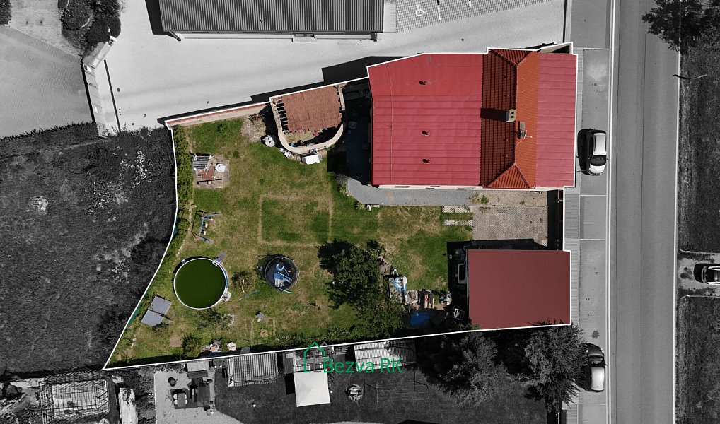Prodej domu 250 m² s pozemkem 843 m², Nučice – náhled fotky 16