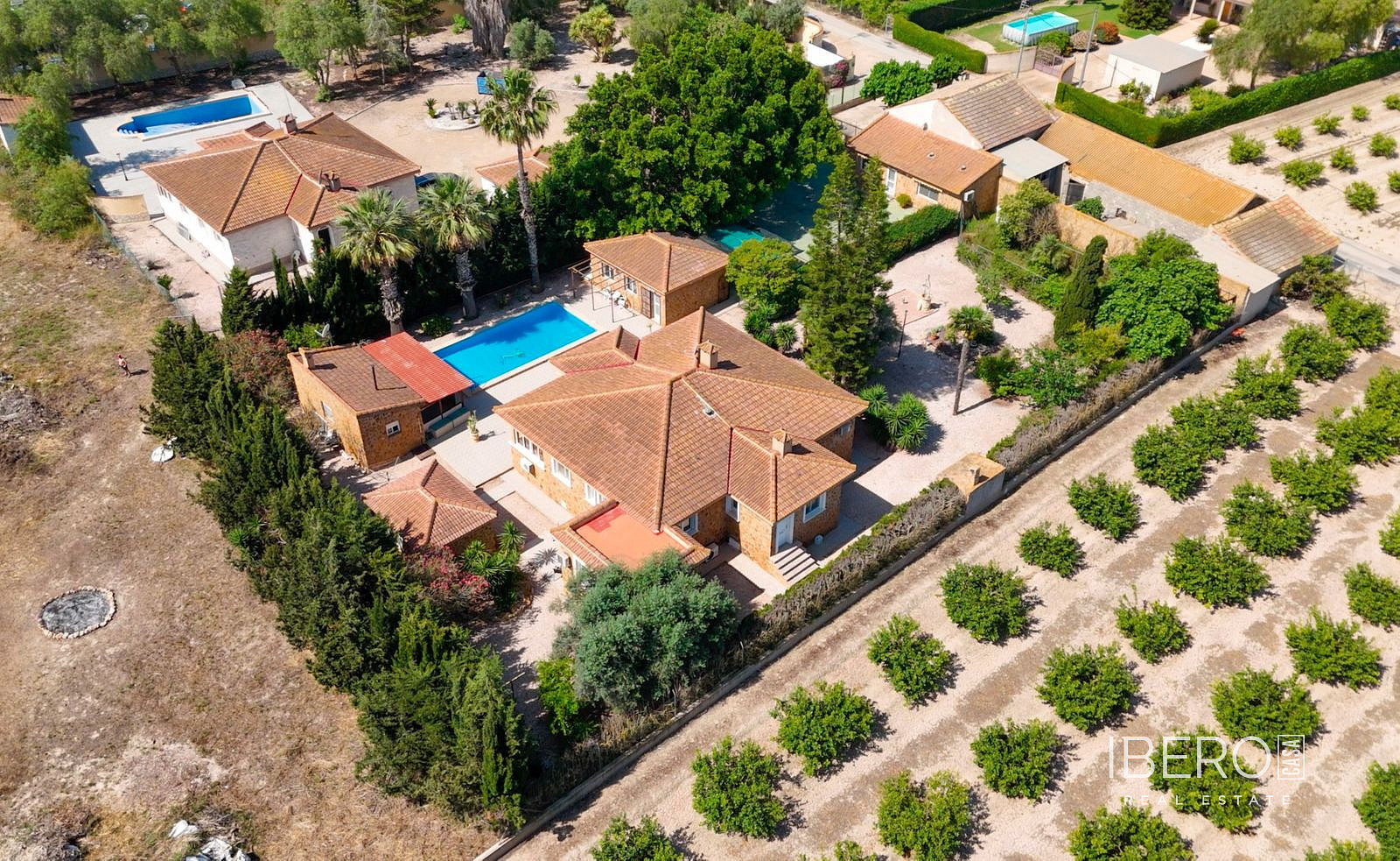 Prodej domu 195 m² s pozemkem 2 156 m² - Vista 4