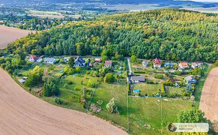 Prodej stavebního pozemku 1 000 m², Čisovice, okres Praha-západ