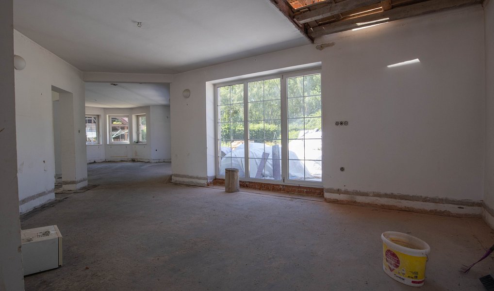 Prodej domu 400 m² s pozemkem 1 764 m², Sezemice – náhled fotky 23