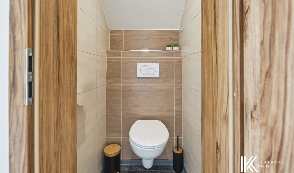 Prodej domu 205 m² s pozemkem 368 m², Třebnouševes – náhled fotky 13