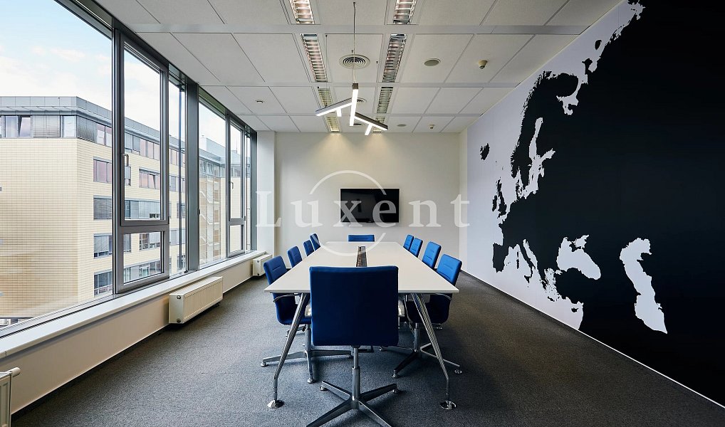 Pronájem kanceláře 516 m², Praha – náhled fotky 3