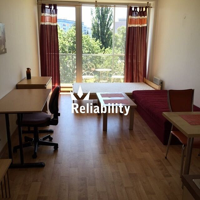 Pronájem bytu 1+kk 25 m² – fotografie 2