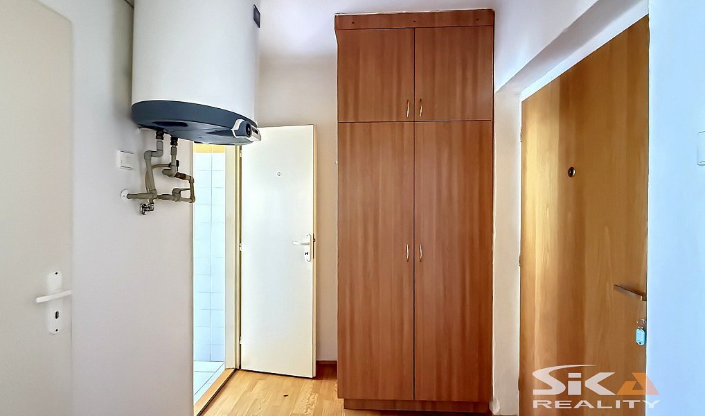 Prodej bytu 1+kk 34 m², Louny – náhled fotky 5