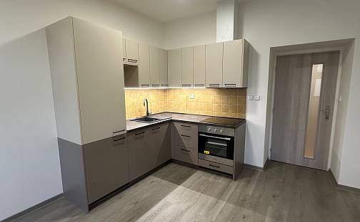 Pronájem bytu 2+kk 44 m², Hýblova, Česká Třebová, okres Ústí nad Orlicí