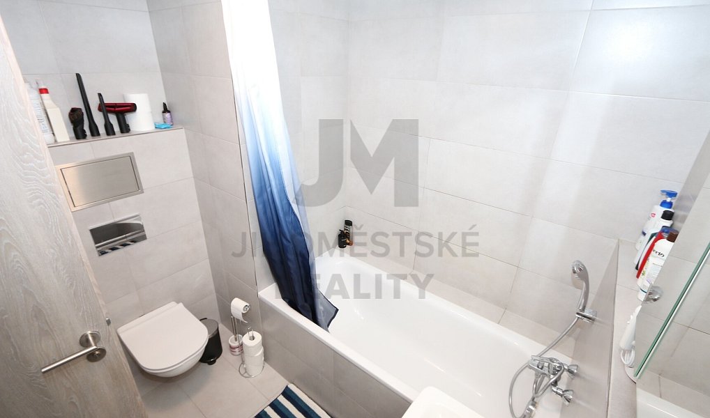 Pronájem bytu 1+kk 34 m², Praha – náhled fotky 5