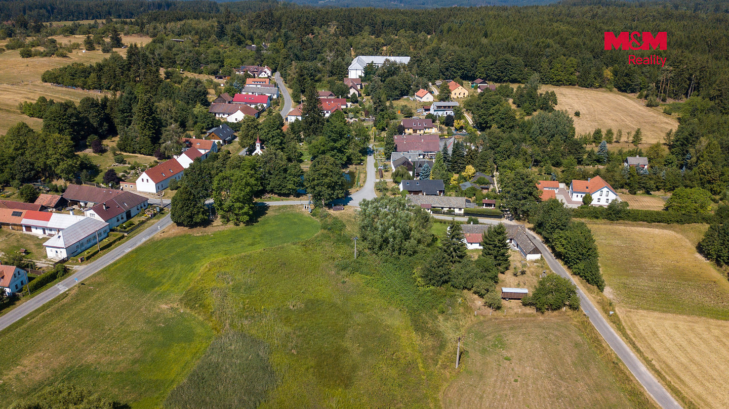 Prodej stavebního pozemku 1 609 m² – fotografie 4