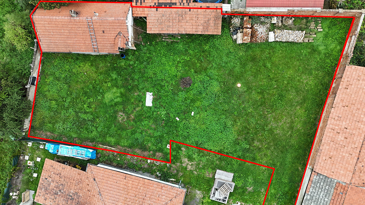 Prodej stavebního pozemku 977 m² – fotografie 5
