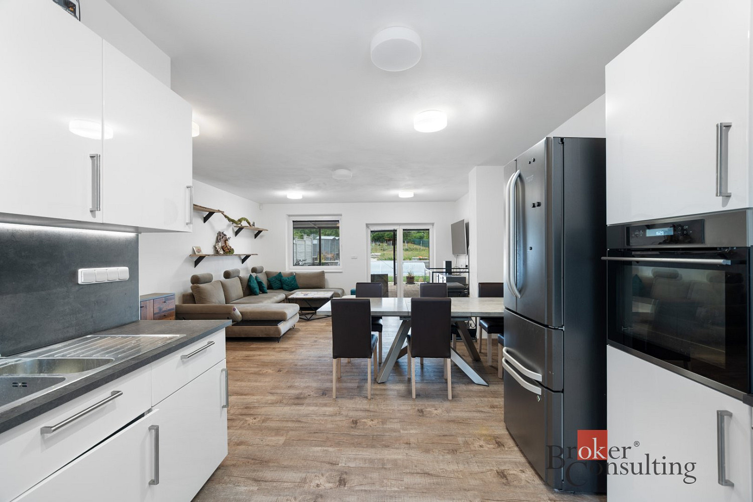 Prodej domu 178 m² s pozemkem 1 562 m²