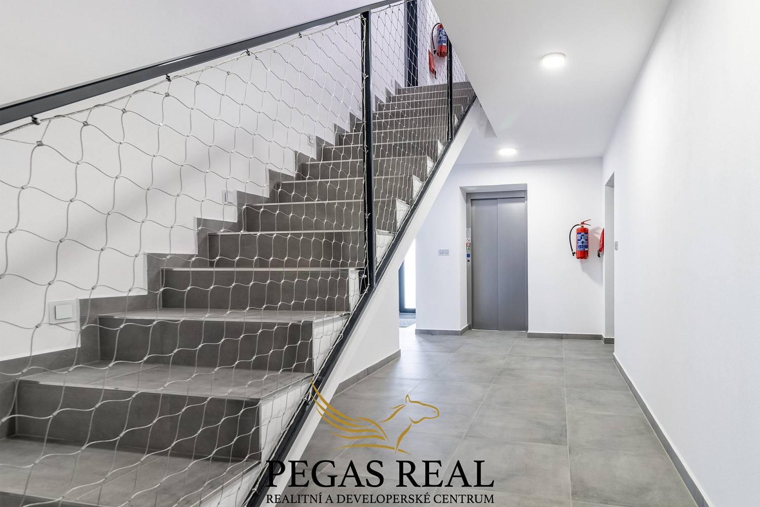 Pronájem bytu 2+kk 65 m² – pohled 6