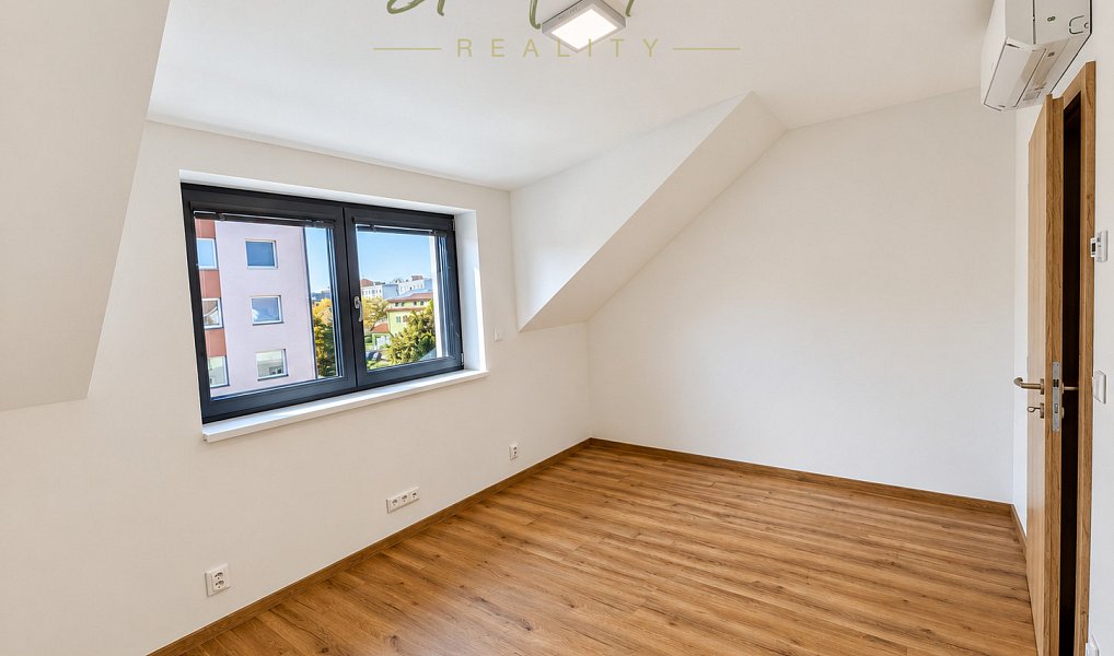 Pronájem bytu 3+kk 66 m², Hodonín – náhled fotky 10