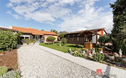 Prodej domu 286 m² s pozemkem 868 m², Jiřího Wolkera, Žatec, okres Louny