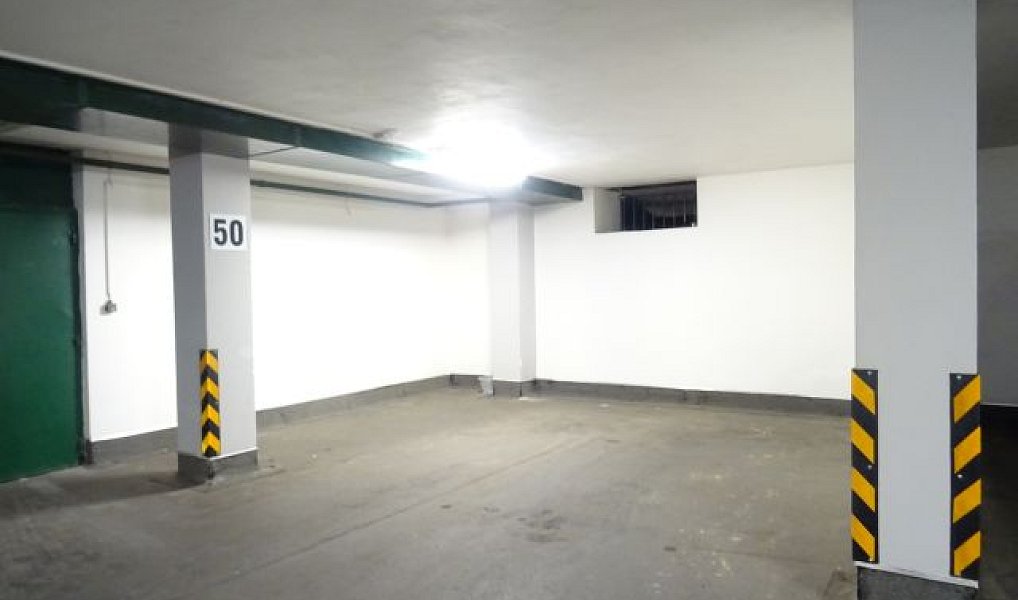 Pronájem garážového stání Ostrava, ul. 30. dubna, Ostrava – náhled fotky 2