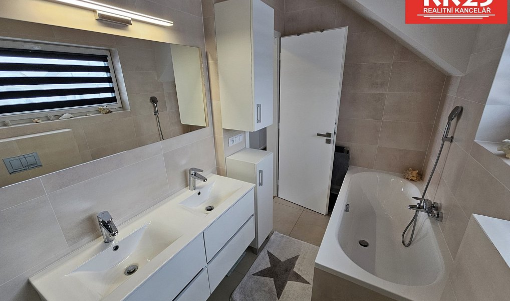 Prodej domu 100 m² s pozemkem 377 m², Chodová Planá – náhled fotky 16