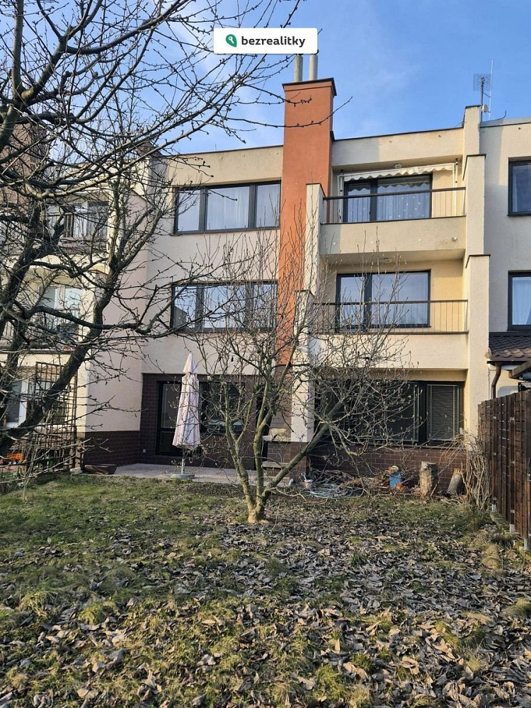 Prodej domu 280 m² s pozemkem 284 m²