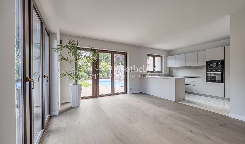 Pronájem domu 184 m² s pozemkem 432 m², Praha – náhled fotky 3