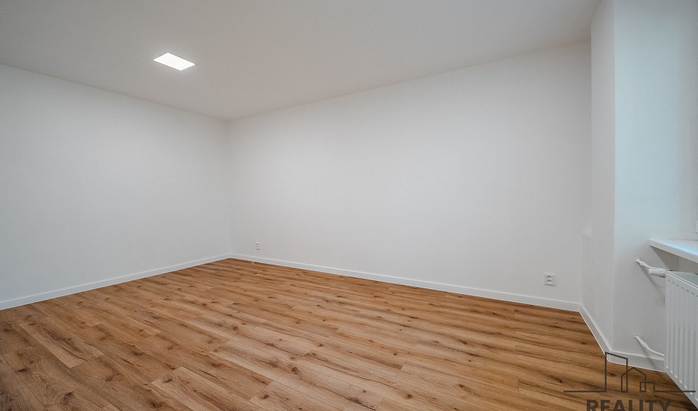 Prodej bytu 1+kk 28 m², Ostrava – náhled fotky 9