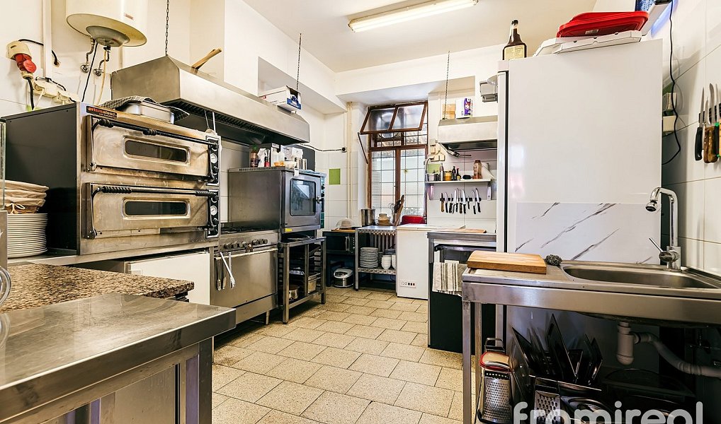 Prodej restaurace 340 m², Šatov – náhled fotky 4