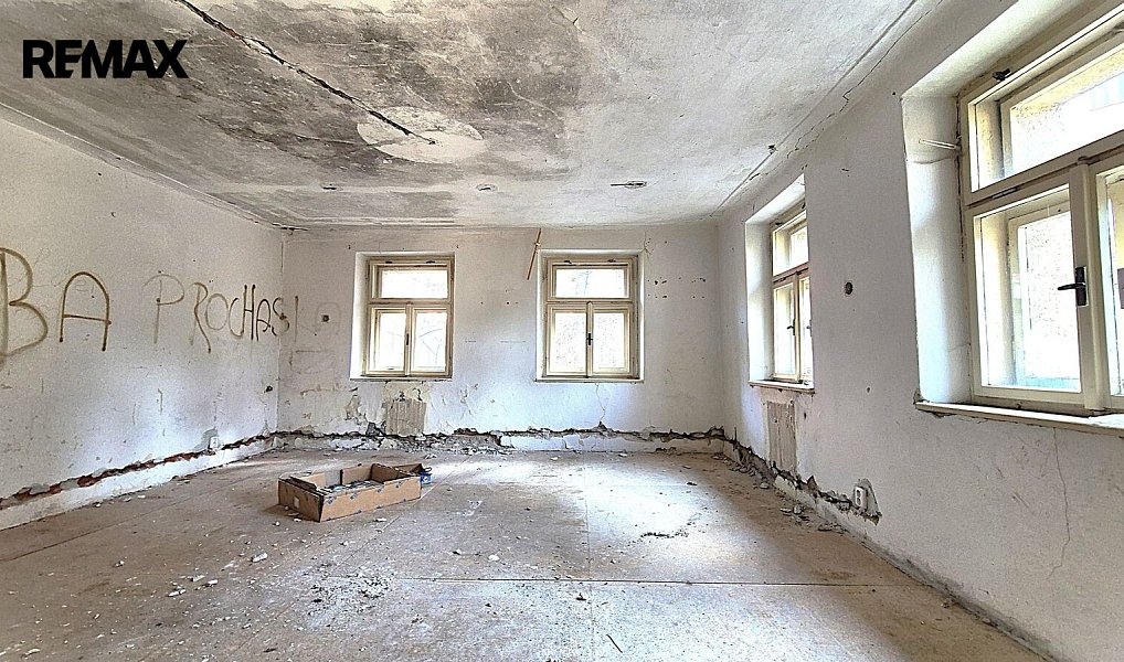 Prodej obchodních prostor 680 m², Vejprty – náhled fotky 7