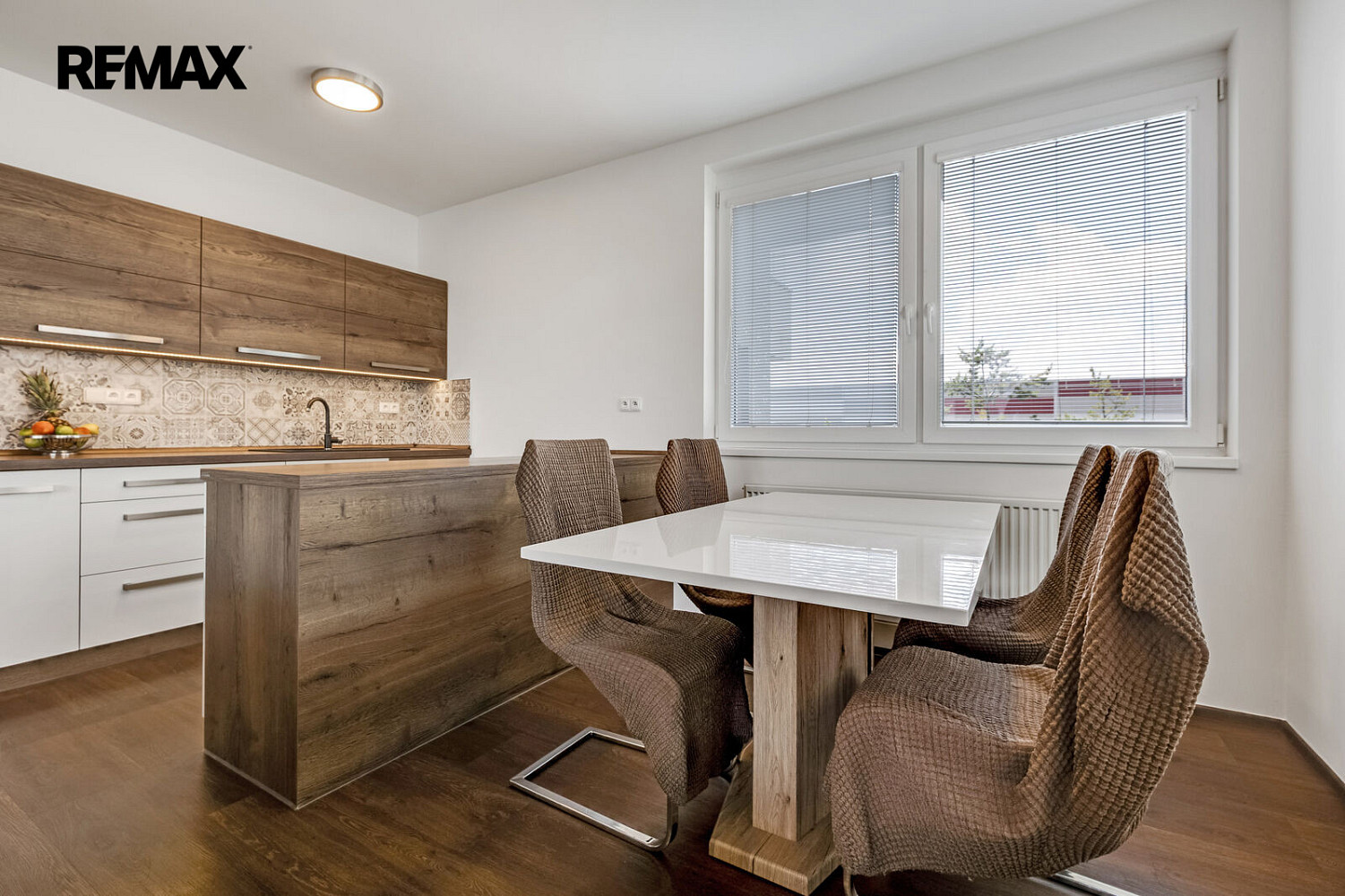 Prodej bytu 4+kk 107 m² – fotografie 3