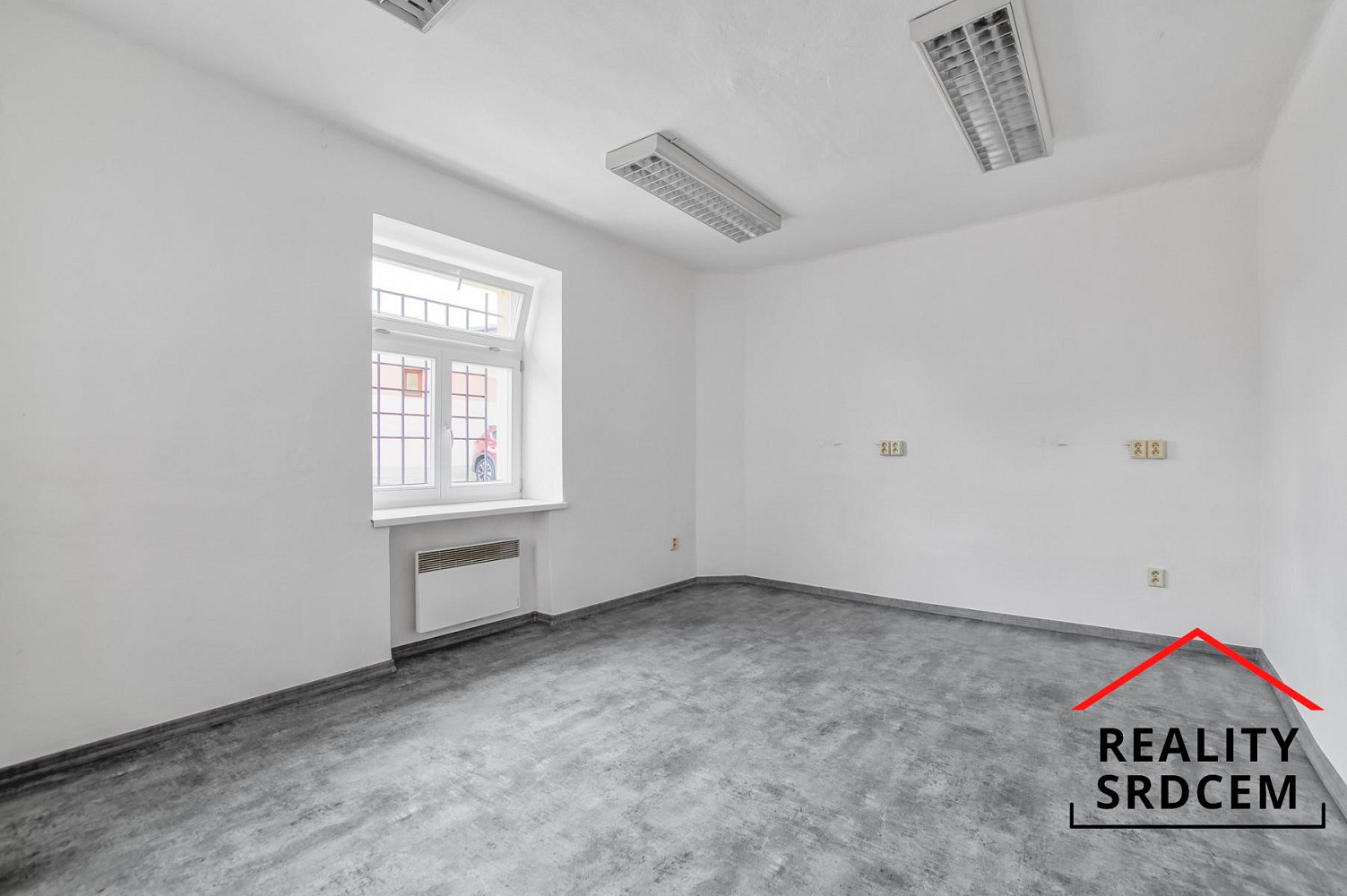 Pronájem kanceláře 52 m² – fotografie 5
