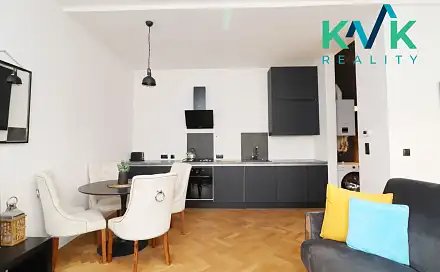 Prodej bytu 1+kk 50 m², Sadová, Karlovy Vary