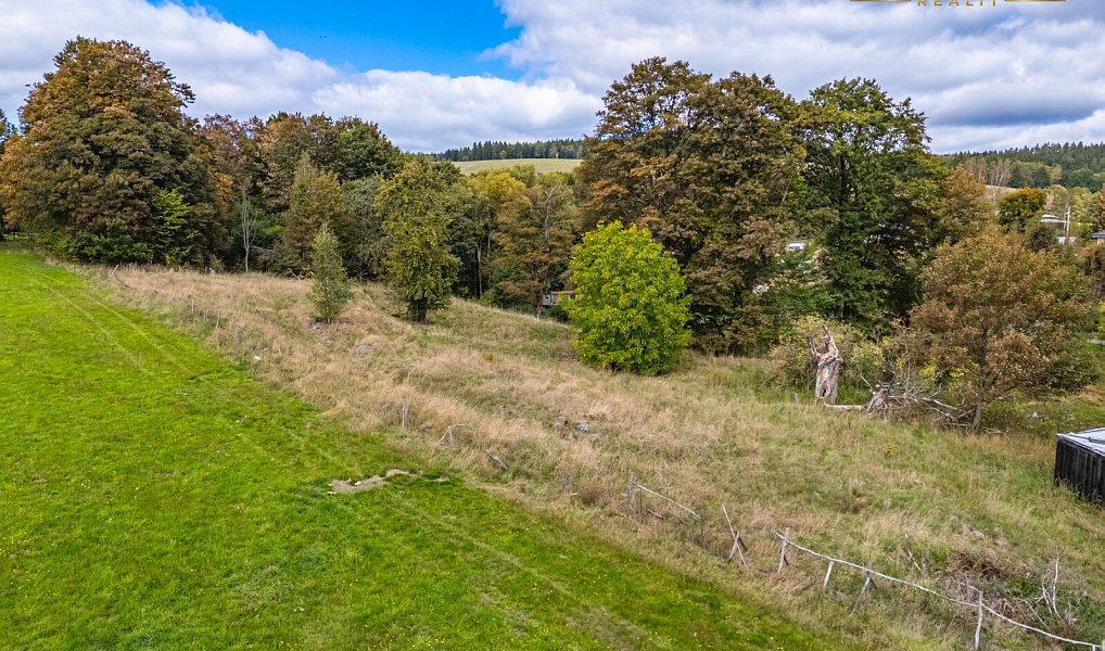 Prodej stavebního pozemku 3 300 m², Dolní Nivy – náhled fotky 15