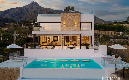 Prodej domu 799 m² s pozemkem 3 560 m², The Golden Mile, Španělsko