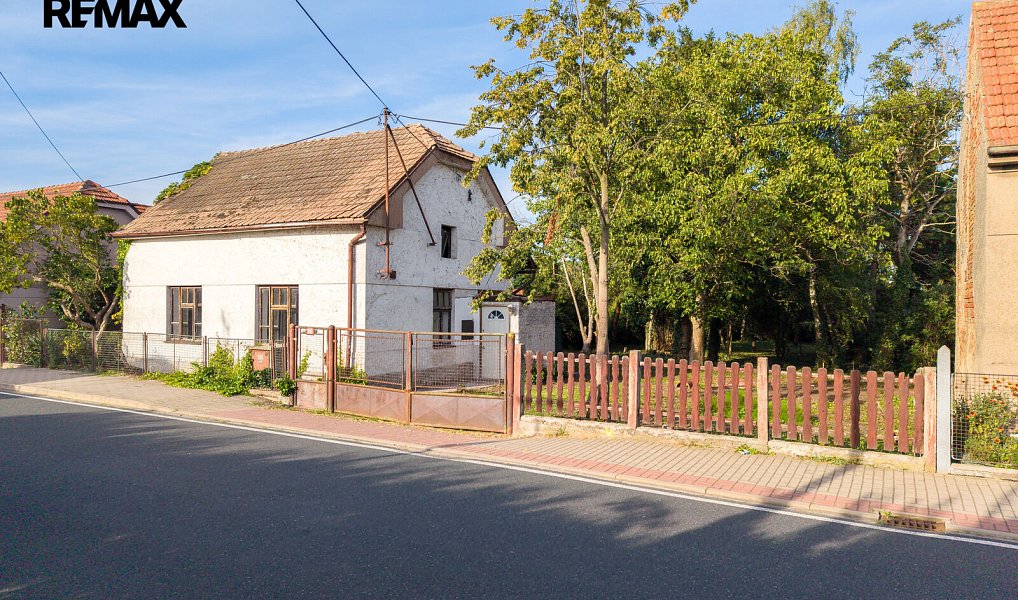 Prodej stavebního pozemku 818 m², Krakovany – náhled fotky 19