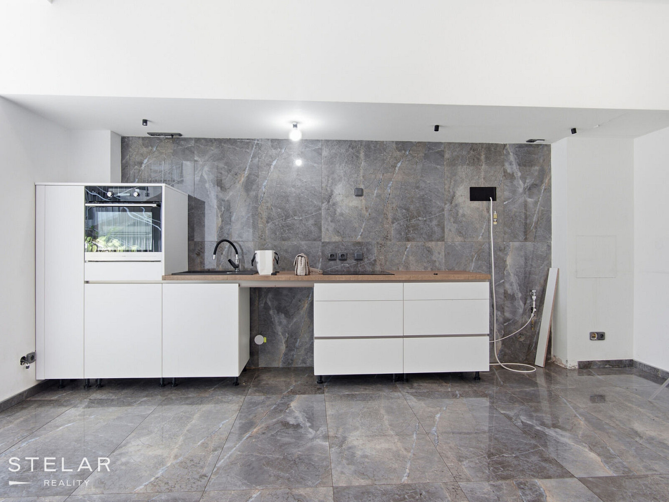 Pronájem kanceláře 538 m² – fotografie 5