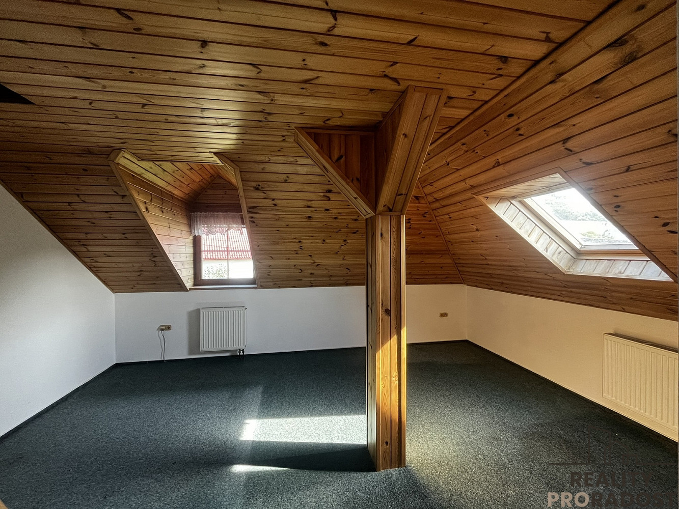 Prodej domu 160 m² s pozemkem 4 055 m²