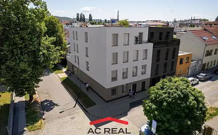 Prodej bytu 1+kk 28 m², Rotalova, Brno - Husovice